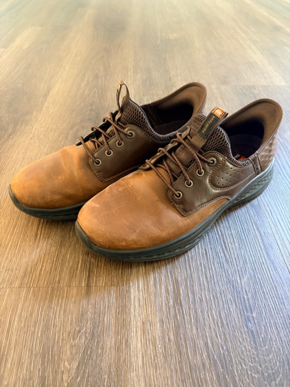 Skechers Men's Hands Free Slip-ins Garza Gervin Leather Casual Shoes Size 9.5